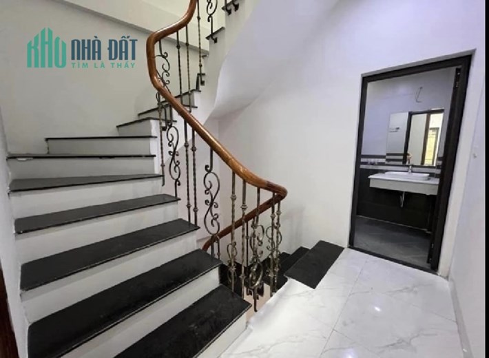 SIÊU PHẨM XUÂN ĐỈNH VÍ TRÍ ĐẸP - KINH DOANG BẤT CHẤT-TƯƠNG LAI RẠNG NGỜI- NỞ HẬU. DIỆN TÍCH 38 GIÁ