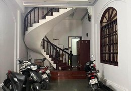 Nhà Mặt Tiền Tân Quy Ngang Chuẩn 5m Có 16 Phòng Cho Thuê Trung Tâm Quận 7