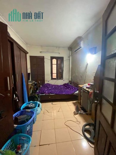 Bán gấp nhà Gốc Đề, Minh Khai, 28m2, 4 tầng, 2.7 tỷ, gần phố, Ngõ thông