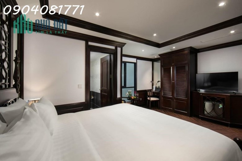 Bán khách sạn tiêu chuẩn 4 sao phố cổ Hoàn Kiếm
