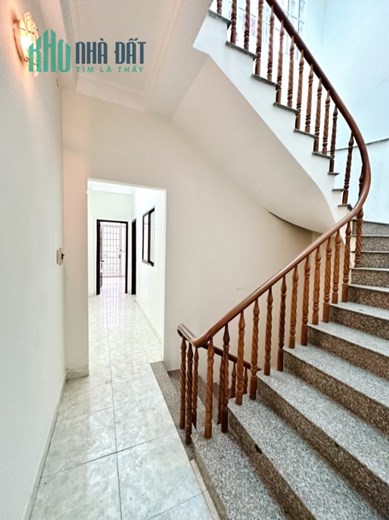 HIẾM Bình Thạnh, 89m2 5 Tầng chỉ 8.6 Tỷ, Xe hơi vô nhà, ở hoặc cho thuê CHD rất tốt