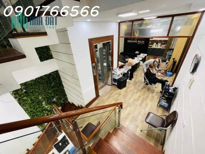 Bán Nhà Phân Lô Vip, Phố Pháo Đài Láng, Quận Đống Đa, 71m x 6T, Giá 18.8 tỷ.