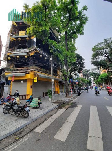 TRUNG TÂM PHỐ CỔ - NHÀ LÔ GÓC 2 MẶT PHỐ - MỘT MẶT HÀNG CÓT MỘT MẶT PHỐ GẦM CẦU - VỊ TRÍ SIÊU ĐỈNH -