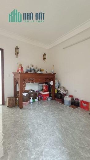Cần Bán Nhà Ngõ 242 Đường Láng, DT: 40m*5 Tầng, MT: 3,4m