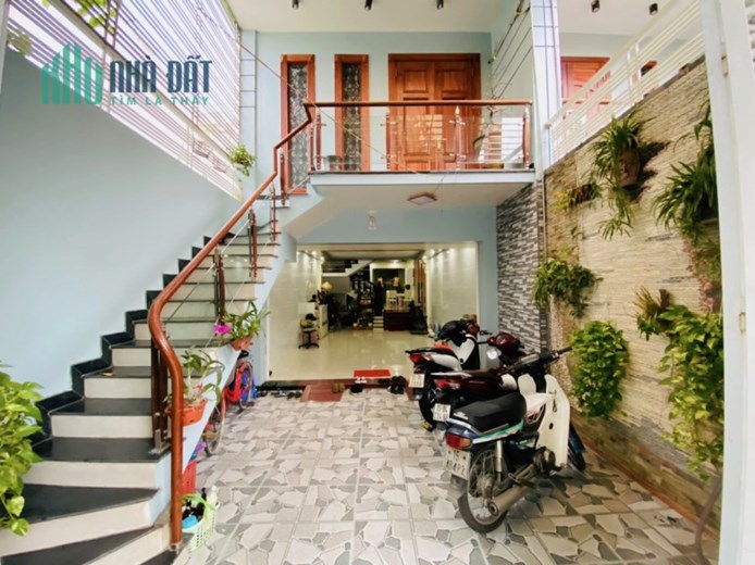 Chính chủ cần bán căn nhà 4 tầng mặt đường rộng 30m Thuộc Khu phố Tây 193 Văn cao – Hải An – Hải