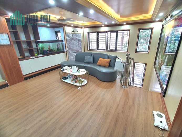 CẦN TIỀN BÁN GẤP NHÀ LÔ GÓC PHỐ LÊ LỢI HÀ ĐÔNG, 46M2, MẶT TIỀN 5.2M, 5 TẦNG MỚI Ở LUÔN.