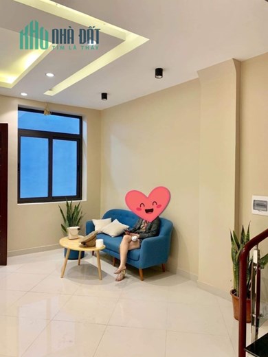 Bán nhà Phố Nguyễn Lương Bằng lô góc cực thoáng 40m2 4Tầng MT 5m giá chỉ 4,65 tỷ.