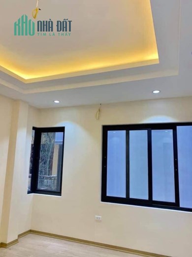 Bán nhà Phố Nguyễn Lương Bằng lô góc cực thoáng 40m2 4Tầng MT 5m giá chỉ 4,65 tỷ.
