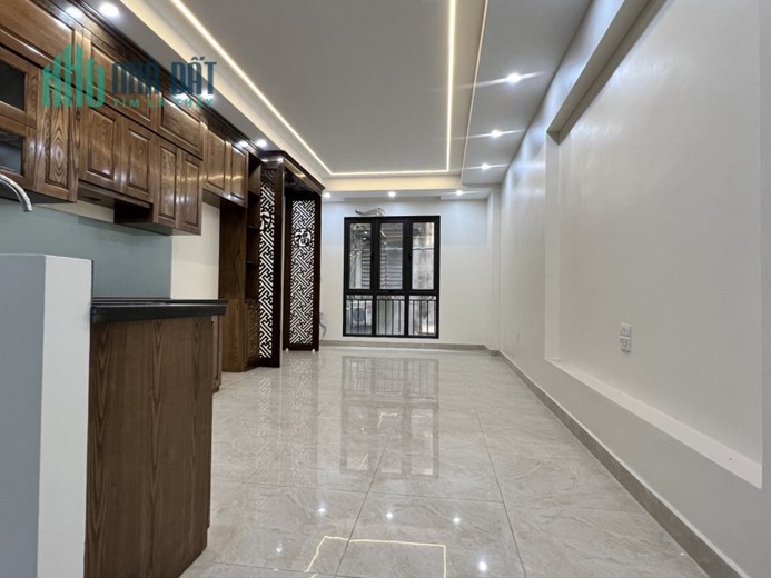 Nhà Đẹp: 40m2 giá 3.8 tỷ- Phạm Văn Đồng