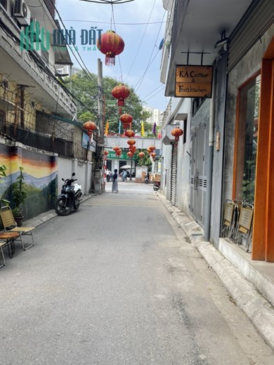 NHÀ MỚI 6 TẦNG PHỐ NGUYỄN SƠN,  VỊ TRÍ ĐẸP, NHIỀU TIỆN ÍCH
