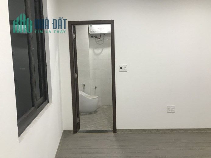 Phố Láng Hạ Ba Đình 40m 5 tầng mặt tiền thoáng nhà đẹp ở ngay gần phố nhỉnh 4 tỷ lh 0817606560
