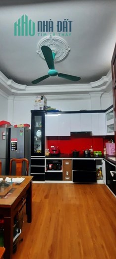Bán nhà xây 4 tầng Phương Mai, ngay Bệnh viện Da liễu Trương ương, BV Bạch Mai, nhà xây chắc chắn