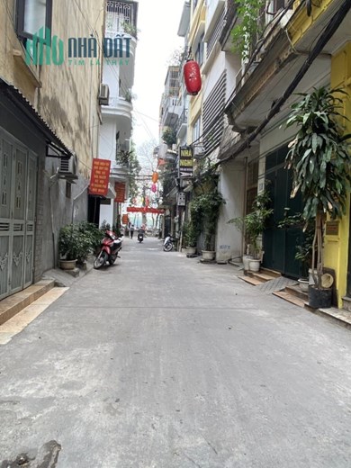 Bán nhà phố Trần Hữu Tước, phân lô, gần hồ, ô tô đỗ, kinh doanh, 45m, 8 tỷ