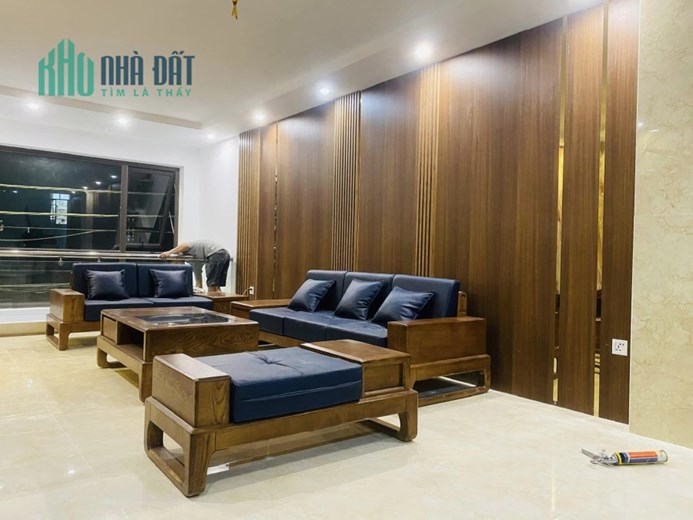 Bán căn nhà 58m2 phố Âu Cơ, Tây Hồ Ô tô đỗ cổng Thang máy OTIS Ngõ 2 Ô tô tránh 10m 9.6 Tỷ