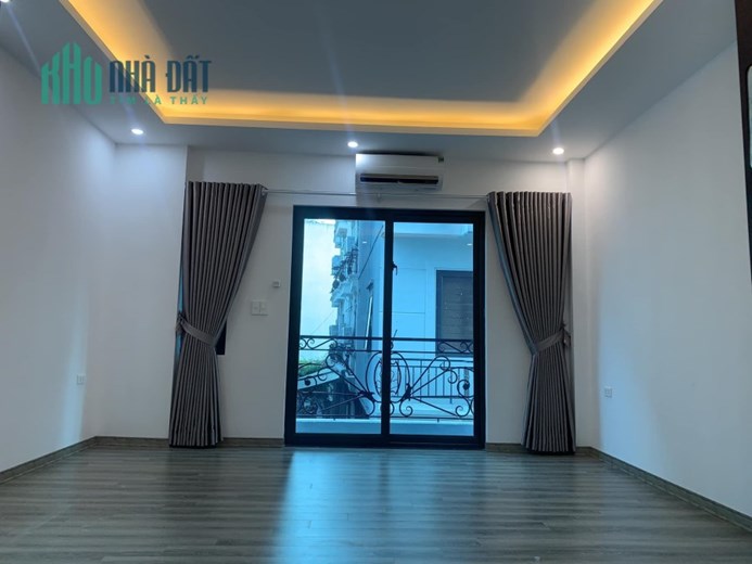 Bán nhà 57m2 phố Âu Cơ, Tây Hồ Ô tô đỗ cửa Thang máy FUJI 10m Ngõ 2 Ô tô tránh 9.6 Tỷ