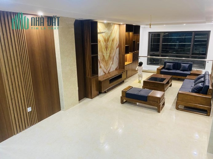 Bán căn nhà 56m2 phố Âu Cơ, Tây Hồ Ô tô đỗ cửa Thang máy Nhập khẩu 2 Ô tô tránh 10m 9.3 Tỷ