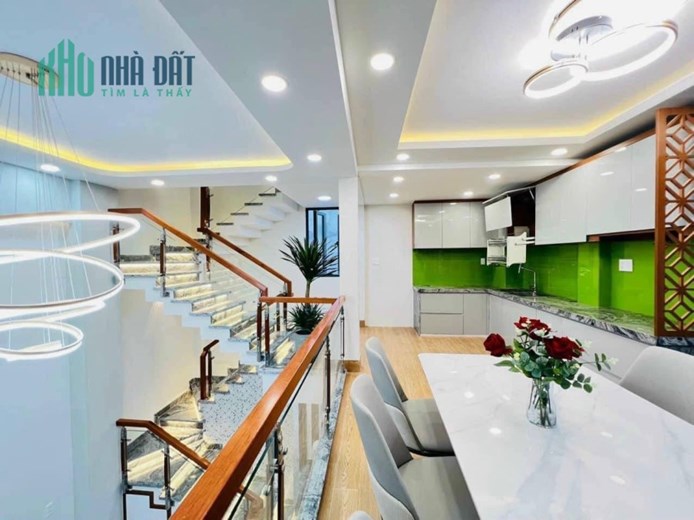 CHỉ 5 Tỷ Nhỉnh, Gấp bán nhà mới đường 10 Nguyễn Tuyển Q.2, HXH, 3 tầng, 55m2,ngang 5.5m, 4PN.