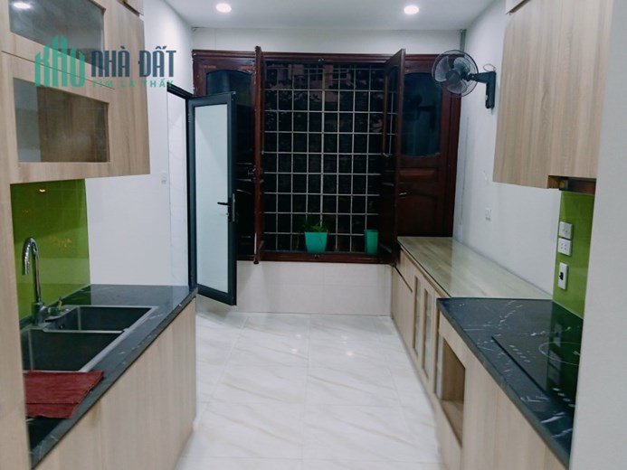 Cực hiếm. Bán nhà đường Lê Trọng Tấn, Thanh Xuân. 52m2x4T. MT 4m. Ô TÔ. Hơn 3 Tỷ. 0968084286