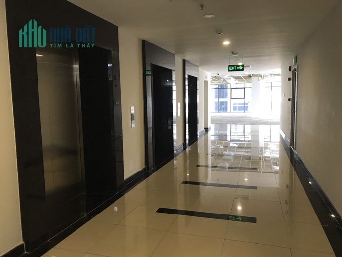 Chính chủ cần cho thuê nhanh văn phòng 600m2 tòa Discovery Complex, quận Cầu Giấy, giá rẻ nhất thị
