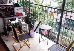 Bán CH TT 1,65 tỷ 50m - Phố Quỳnh Mai giá, NT cơ bản