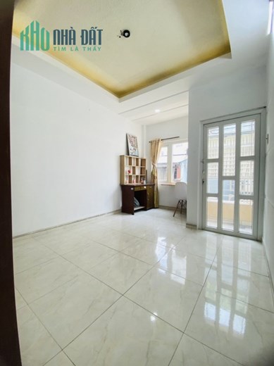 Bán Nhà Sát MT Trần HƯng Đạo - Quận 1- 30m2 - 4 tầng - 3PN- Sân Thượng
