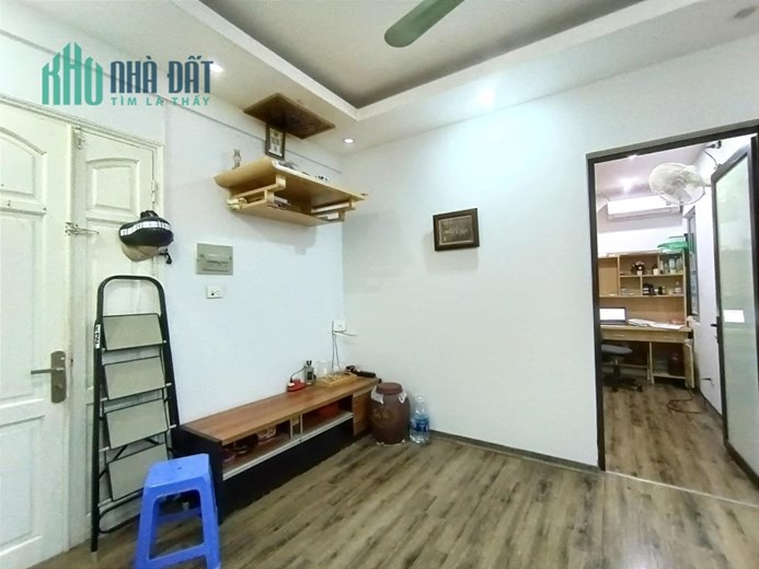 Bán Nhanh Siêu Phẩm Chung Cư A6C Nam Trung Yên, DT: 40m, 1PN+VS