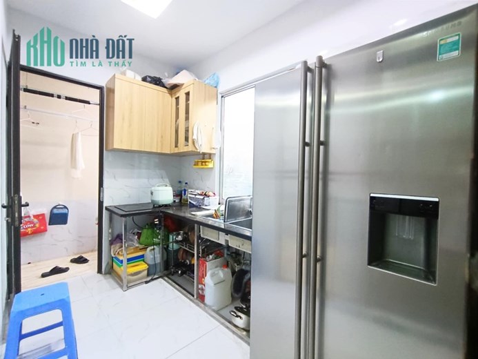 Bán Nhanh Siêu Phẩm Chung Cư A6C Nam Trung Yên, DT: 40m, 1PN+VS