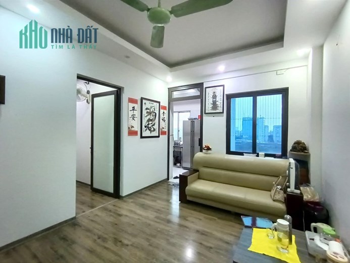 Bán Nhanh Siêu Phẩm Chung Cư A6C Nam Trung Yên, DT: 40m, 1PN+VS