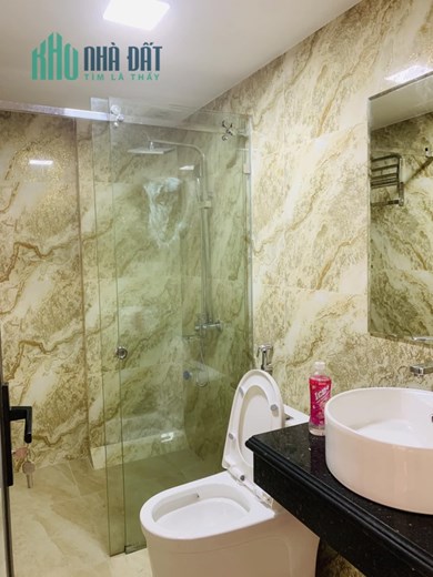 Bán nhà Thuỵ Khuê, ngõ thông Hồ Tây, nhà đẹp ở ngay DT 30mx4t, chỉ 2.6 tỷ