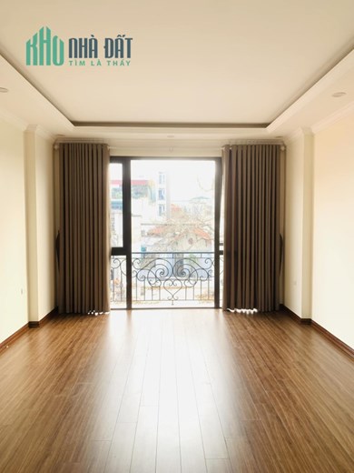 Bán nhà Thuỵ Khuê, ngõ thông Hồ Tây, nhà đẹp ở ngay DT 30mx4t, chỉ 2.6 tỷ