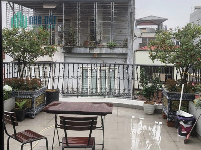 💥Bán Nhà Nguyễn Ngọc Vũ Cầu Giấy, Oto 2 Thoáng Sát Phố, 81m Mt 4.5m 10.7tỷ💥