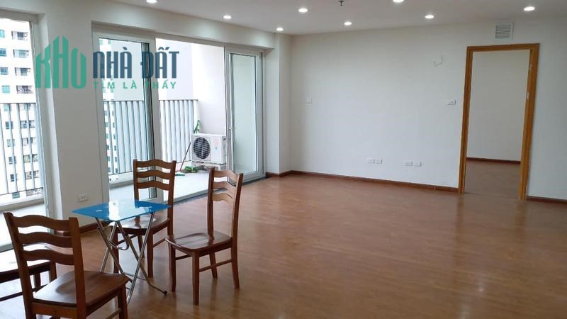 Ở SƯỚNG Căn góc chung cư Hoàng Đạo Thúy, đẹp, view thoáng, đầy đủ nội thất