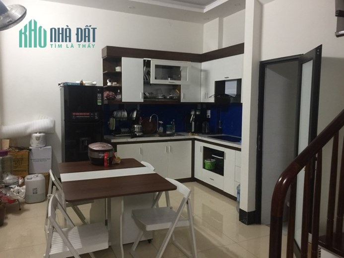 Bán nhà Nguyễn Văn Huyên,Cầu Giấy 39/42m2 x 5 tầng, an sinh đỉnh, tặng toàn bộ nội thất giá 6.5 tỷ