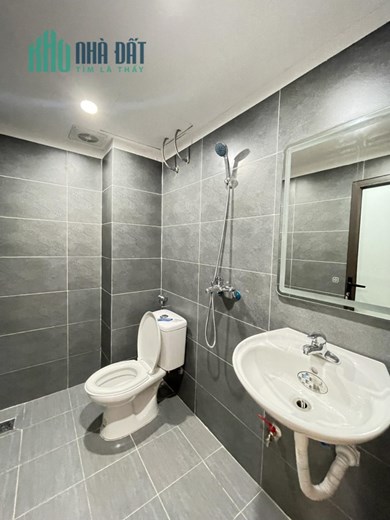 Bán Nhà Ngã Tư Sở , Ngõ rộng thênh thang, gần phố. 38m x5 tầng. MT 3,7m. giá 4,x tỷ