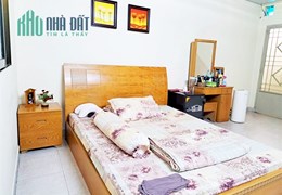 52m2 - Mặt tiền 4m - nhỉnh 5 tỷ - Bán nhà đẹp HXH Lê Văn Sỹ, Tân Bình