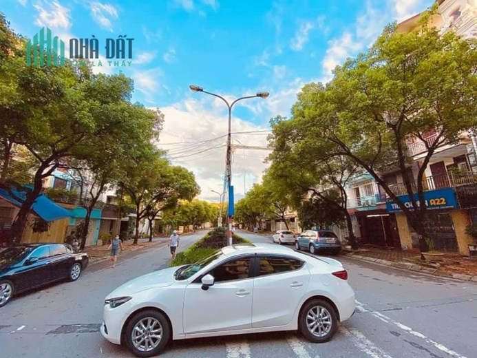 Cho Thuê Lô Góc Văn Khê, 150m, mặt tiền rộng, Gía chào 26tr5