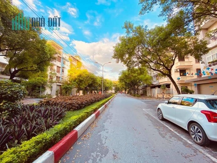 Cho Thuê Lô Góc Văn Khê, 150m, mặt tiền rộng, Gía chào 26tr5