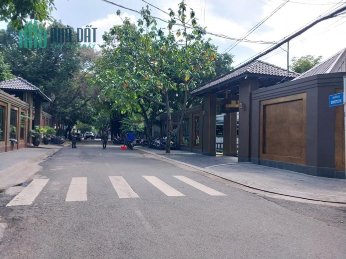 BIỆT THỰ LÀNG GIÁO SƯ ( LÀNG ĐẠI HỌC THỦ ĐỨC ) 1668M. BÁN 150 TỶ