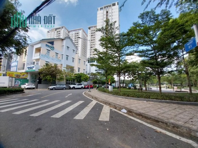 BIỆT THỰ LÀNG GIÁO SƯ ( LÀNG ĐẠI HỌC THỦ ĐỨC ) 1668M. BÁN 150 TỶ