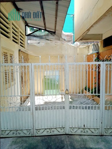 Nhà thuê hẻm 80 Trần Nguyên Hãn P13Q8 - Giá : 8.5 Triệu