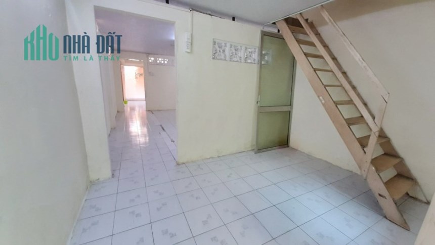 Nhà thuê hẻm 80 Trần Nguyên Hãn P13Q8 - Giá : 8.5 Triệu