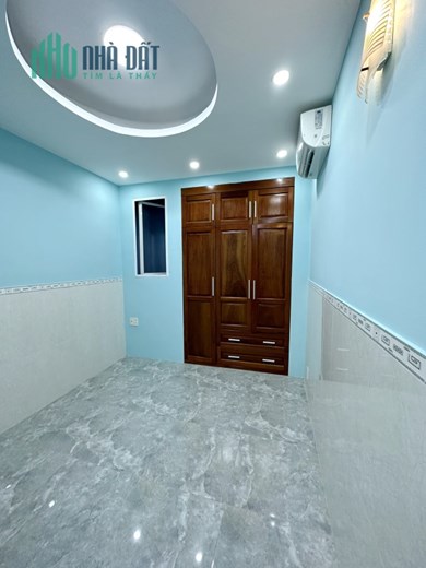 Cho thuê NNC 3 tầng MT Nguyễn Chế Nghĩa P13.Q8. Giá 20 triệu