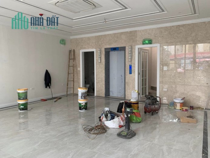 Chủ Cần Mua Nhà To Trên Hoàn Kiếm Nên Cần Bán Gấp Toà Văn Phòng MP Khu THNC - Cầu Giấy - DT : 90m -