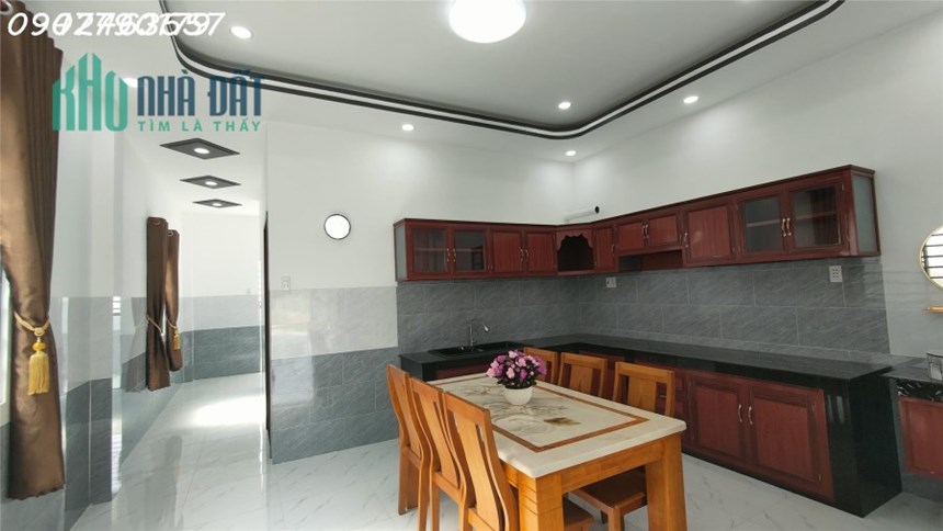 Siêu Ưu Đãi: Mua Nhà Giá Rẻ, Nhận Ngay Nội Thất Hấp Dẫn!