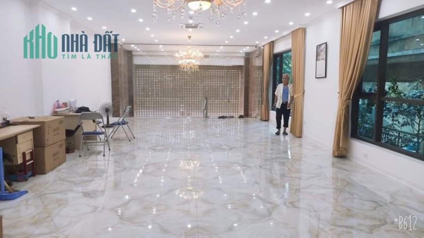 Siêu Vip - Toà Văn Phòng Mặt Phố Trung Tâm Phố Cổ Quận Long Biên - Cách Hồ Gươm 3km - DT : 125M -