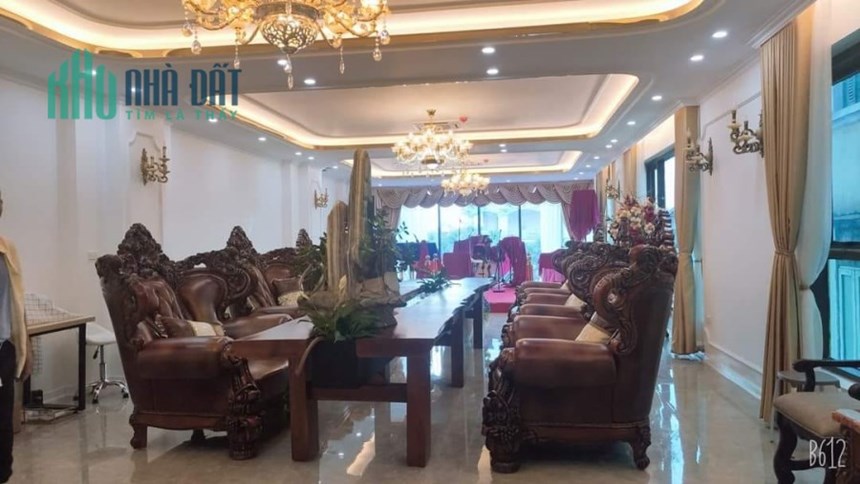 Siêu Vip - Toà Văn Phòng Mặt Phố Trung Tâm Phố Cổ Quận Long Biên - Cách Hồ Gươm 3km - DT : 125M -