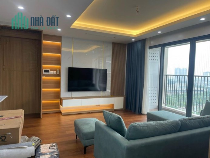 Chủ nhà bán gấp căn Green Park, Dương Đình Nghệ 105m2, 3pn, hướng mát. LH 0975118822