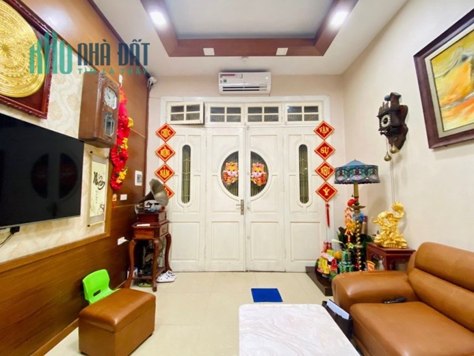 BÁN NHÀ TÂY SƠN DT 38M2 X 6 TẦNG, NGÕ NÔNG, GẦN PHỐ,  Ô TÔ, NHỈNH 5 TỶ LH 0966037496