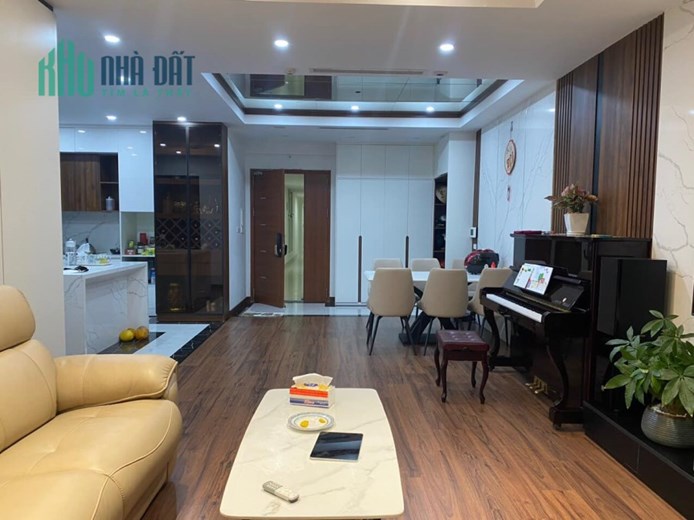 Bán VImeco I, 85m2, 2pn, sửa đẹp, full nội thất. giá 3.2 tỷ. 0975118822