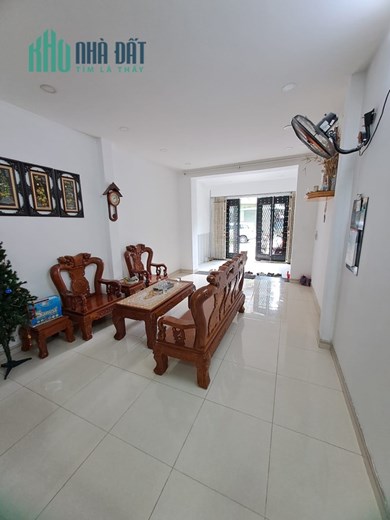 KHU VIP NAM LONG - ĐƯỜNG 10M Ô TÔ TRÁNH THÔNG HÀ HUY GIÁP QUẬN 12 - 3 TẦNG BTCT, 4 PN. CHỈ HƠN 5 TỶ.